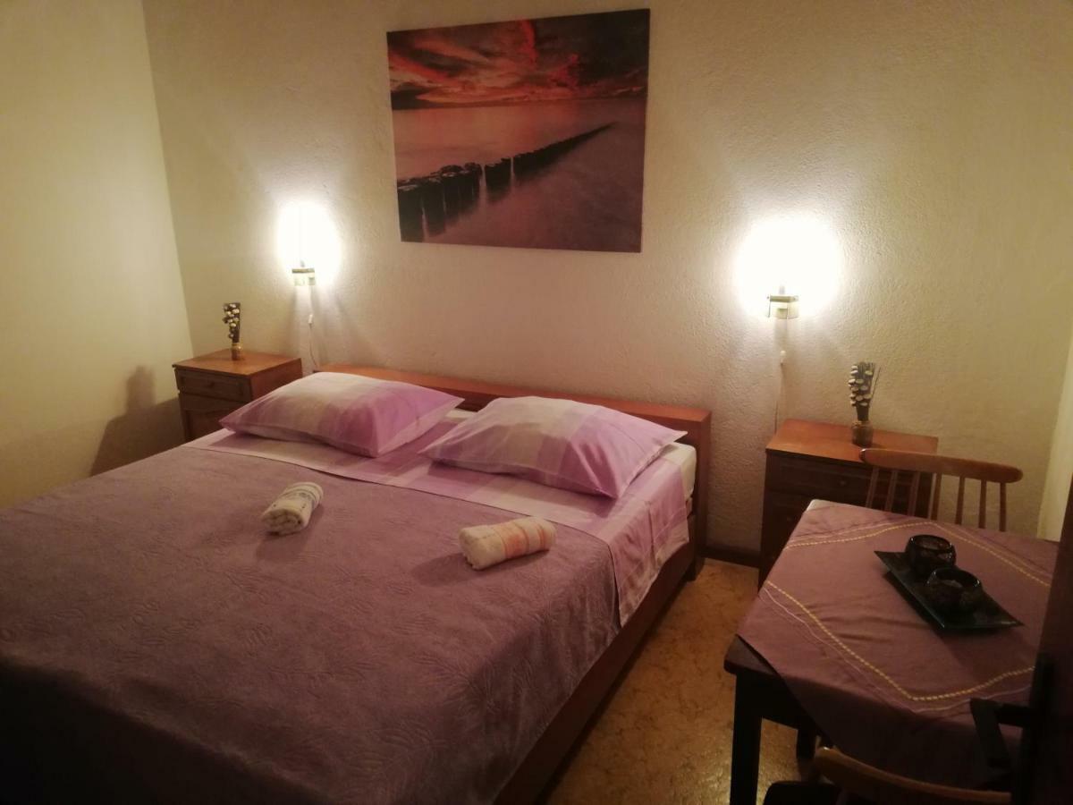 Vacation Home Mirjana เซเกต วรันยีชา ภายนอก รูปภาพ