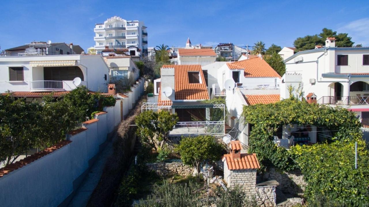Vacation Home Mirjana เซเกต วรันยีชา ภายนอก รูปภาพ